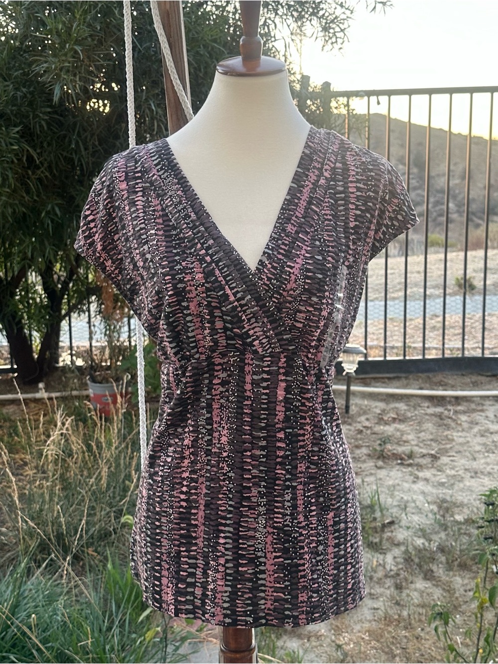 Ann Taylor Pink and Black Patterned V-Neck Blouse
